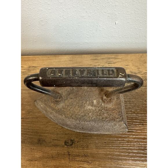 Antique CHEVALLI Cast Iron Sad Iron Primitive Laundry Tool main image 5